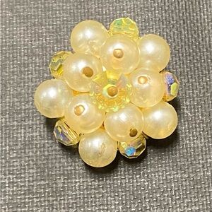 Vintage yellow and silver Pearl Cluster clip on